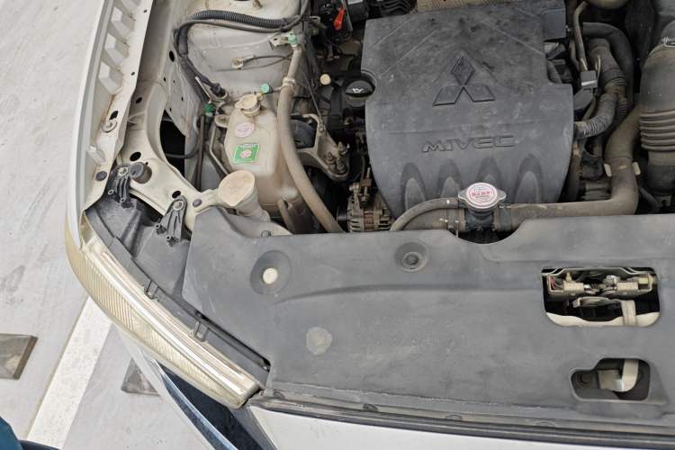 Used Mitsubishi ASX 2018 1.6L Manual Two-Wheel Drive Fashion Edition Engine Bay Right