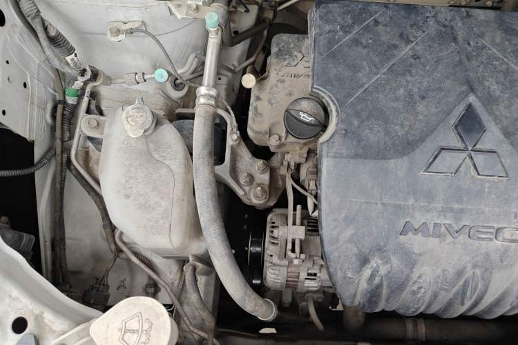 Used Mitsubishi ASX 2018 1.6L Manual Two-Wheel Drive Fashion Edition Engine Bay Right