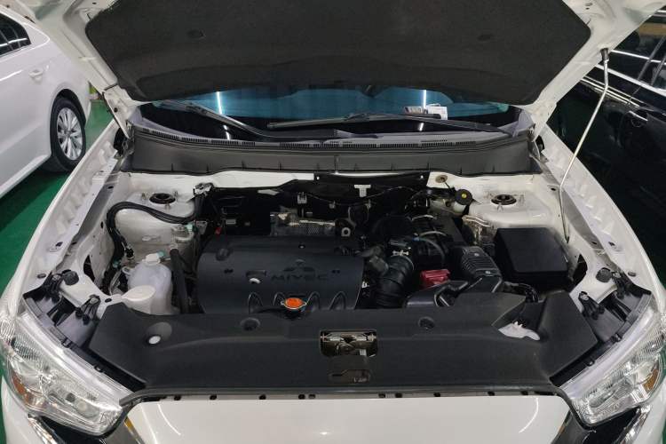Used Mitsubishi ASX 2018 2.0L CVT Two-Wheel Drive Deluxe Edition Engine Bay