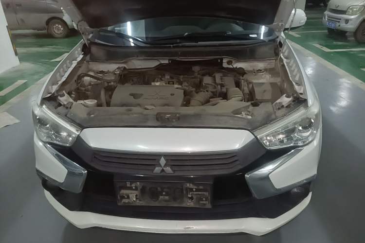 Used Mitsubishi ASX 2018 2.0L CVT Two-Wheel Drive Smart Orange Edition Engine Bay