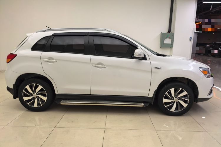Used Mitsubishi ASX 2018 1.6L Manual Two-Wheel Drive Fashion Edition Exterior 2