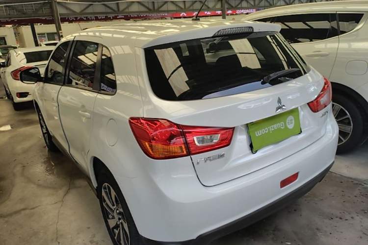 Used Mitsubishi ASX 2018 2.0L CVT Two-Wheel Drive Elite Edition Exterior 2