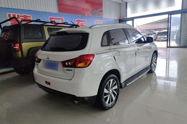 Used Mitsubishi ASX 2018 2.0L CVT Two-Wheel Drive Deluxe Edition Exterior 3