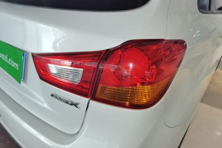Used Mitsubishi ASX 2018 1.6L Manual Two-Wheel Drive Dynamic Edition Exterior 3