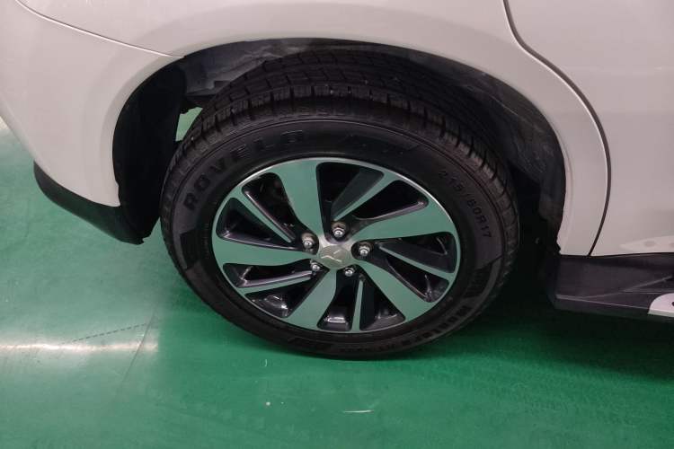Used Mitsubishi ASX 2018 2.0L CVT Two-Wheel Drive Deluxe Edition Exterior 5