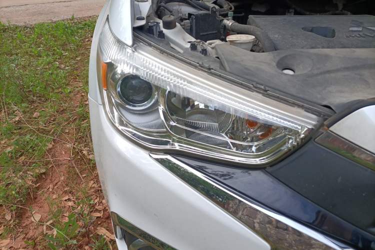 Used Mitsubishi ASX 2018 2.0L CVT Two-Wheel Drive Deluxe Edition Exterior 6