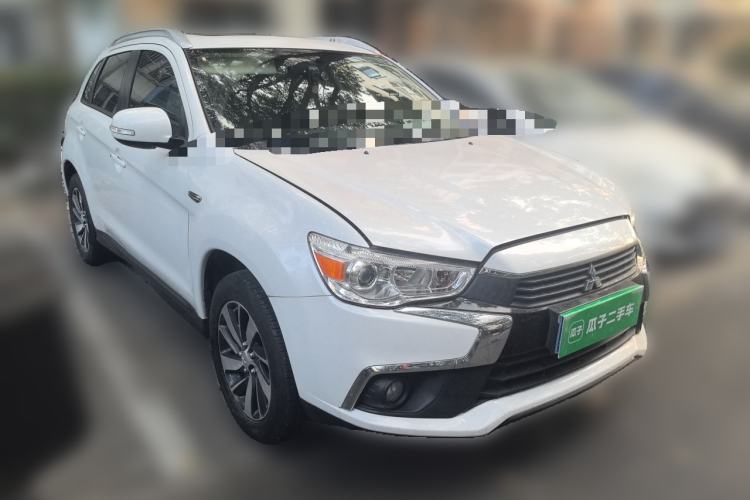 Used Mitsubishi ASX 2018 2.0L CVT Two-Wheel Drive Deluxe Edition Front Right 45 Deg