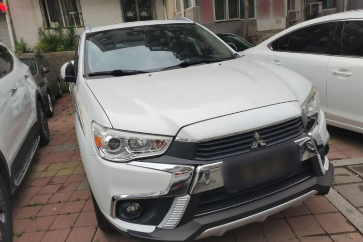 Used Mitsubishi ASX 2018 1.6L Manual Two-Wheel Drive Fashion Edition Front Right 45 Deg