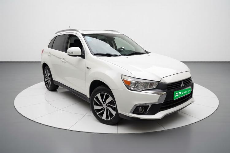 Used Mitsubishi ASX 2018 1.6L Manual Two-Wheel Drive Fashion Edition Front Right 45 Deg