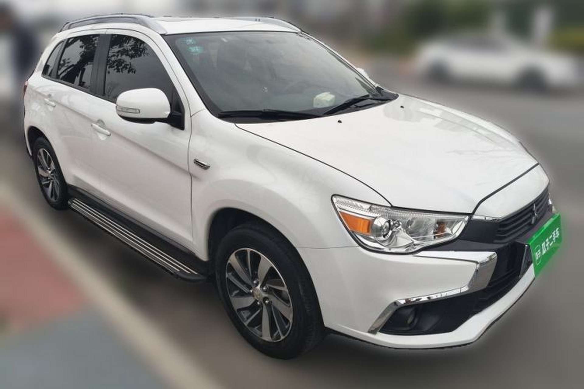 Used Mitsubishi ASX 2018 2.0L CVT Two-Wheel Drive Deluxe Edition Front Right 45 Deg