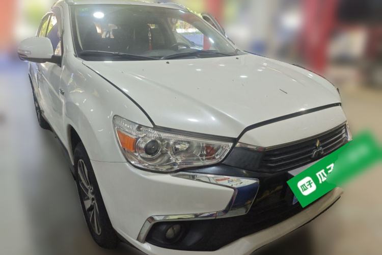 Used Mitsubishi ASX 2018 2.0L CVT Two-Wheel Drive Deluxe Edition Front Right 45 Deg