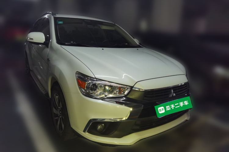 Used Mitsubishi ASX 2018 2.0L CVT Two-Wheel Drive Deluxe Edition Front Right 45 Deg