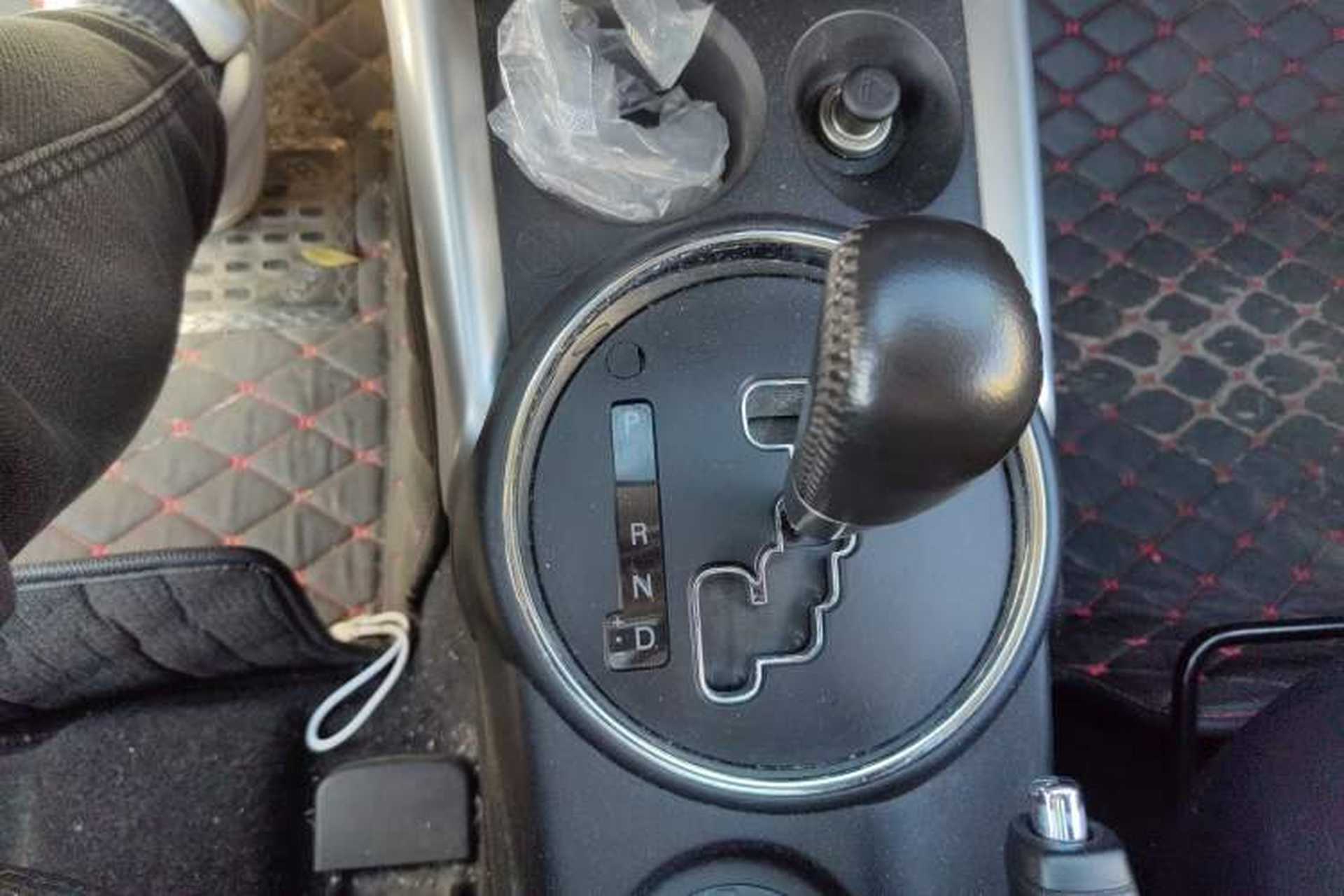 Used Mitsubishi ASX 2018 2.0L CVT Two-Wheel Drive Deluxe Edition Gear Lever