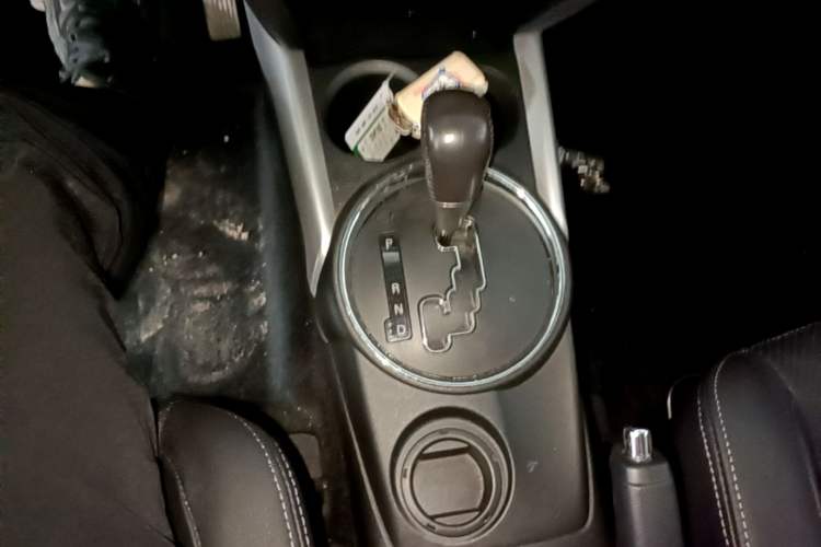 Used Mitsubishi ASX 2018 2.0L CVT Two-Wheel Drive Deluxe Edition Gear Lever