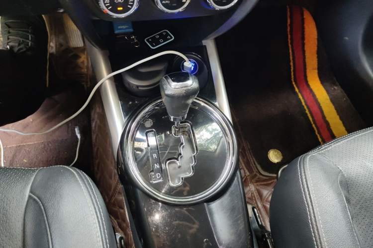 Used Mitsubishi ASX 2018 2.0L CVT Two-Wheel Drive Deluxe Edition Gear Lever
