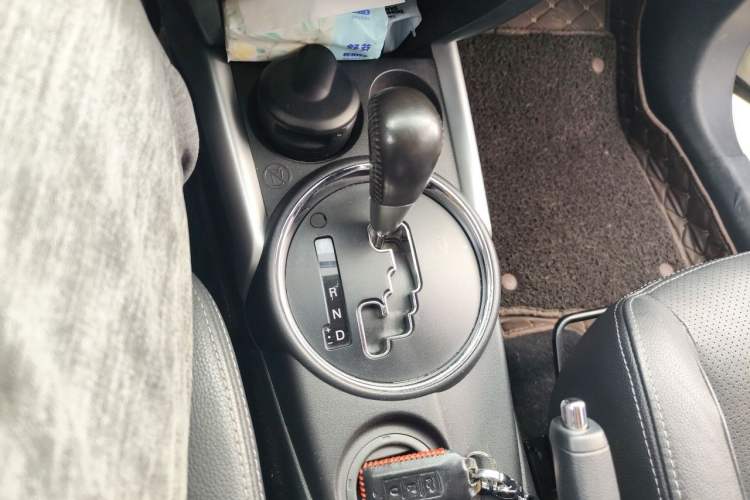 Used Mitsubishi ASX 2018 2.0L CVT Two-Wheel Drive Deluxe Edition Gear Lever