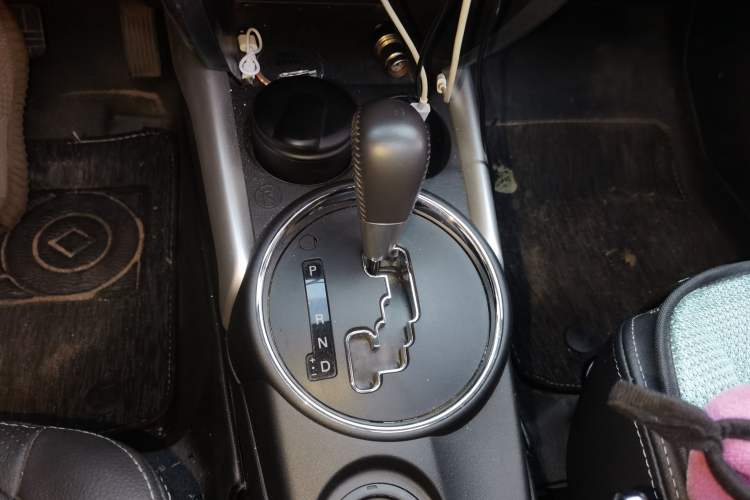 Used Mitsubishi ASX 2018 2.0L CVT Two-Wheel Drive Deluxe Edition Gear Lever