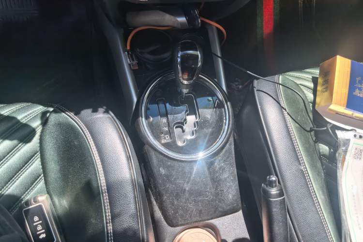 Used Mitsubishi ASX 2018 2.0L CVT Two-Wheel Drive Elite Edition Gear Lever