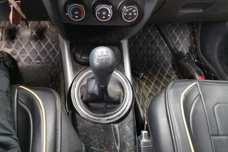 Used Mitsubishi ASX 2018 1.6L Manual Two-Wheel Drive Fashion Edition Gear Lever