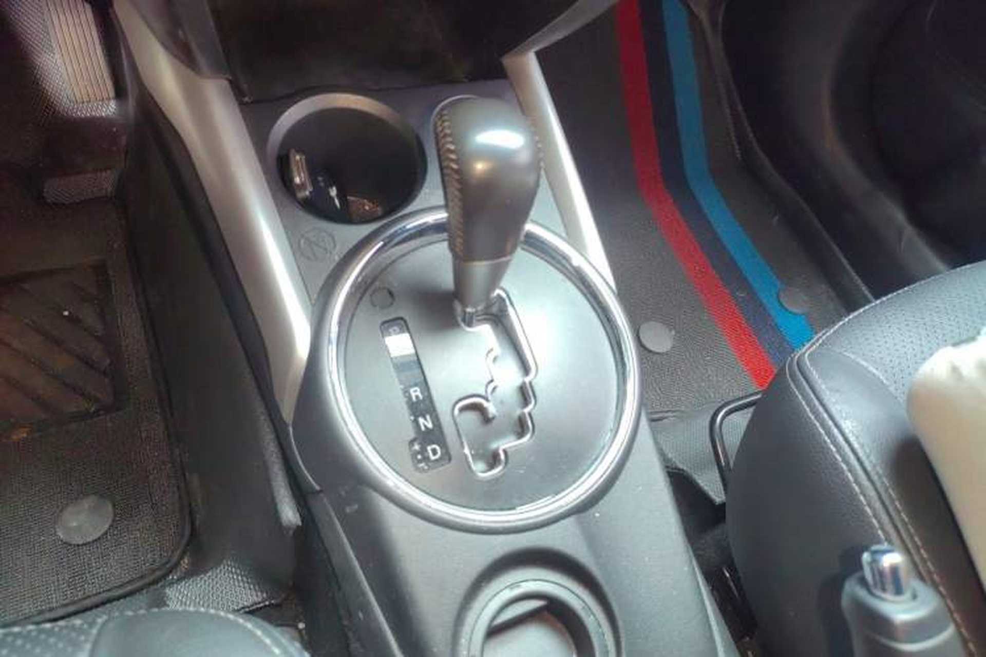 Used Mitsubishi ASX 2018 2.0L CVT Two-Wheel Drive Deluxe Edition Gear Lever