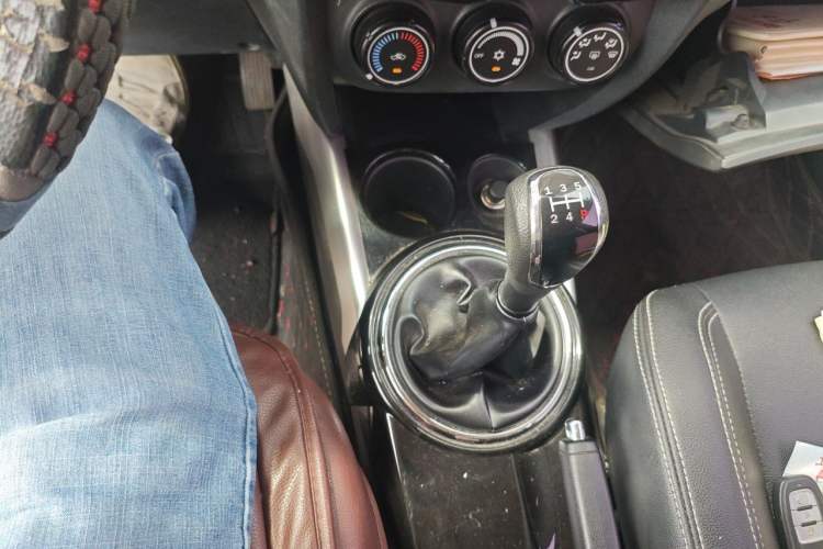 Used Mitsubishi ASX 2018 1.6L Manual Two-Wheel Drive Fashion Edition Gear Lever