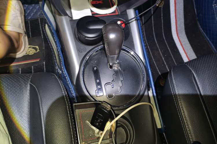 Used Mitsubishi ASX 2018 2.0L CVT Two-Wheel Drive Deluxe Edition Gear Lever
