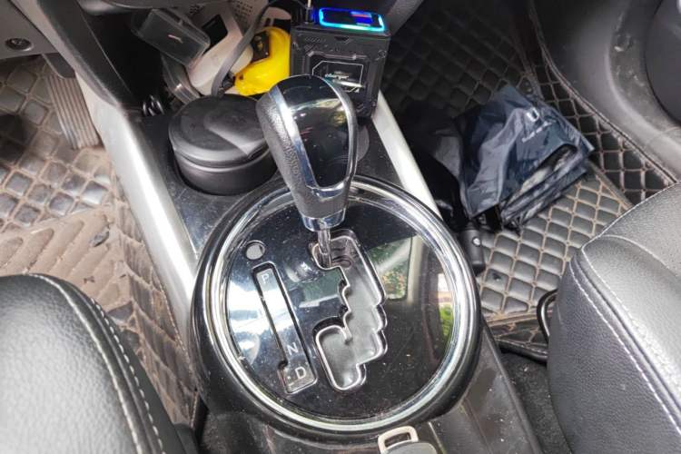Used Mitsubishi ASX 2018 2.0L CVT Two-Wheel Drive Deluxe Edition Gear Lever