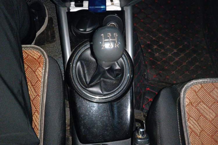 Used Mitsubishi ASX 2018 1.6L Manual Two-Wheel Drive Fashion Edition Gear Lever