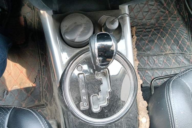 Used Mitsubishi ASX 2018 2.0L CVT Two-Wheel Drive Deluxe Edition Gear Lever