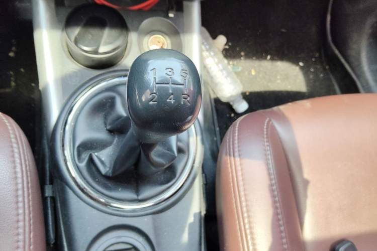 Used Mitsubishi ASX 2018 1.6L Manual Two-Wheel Drive Fashion Edition Gear Lever