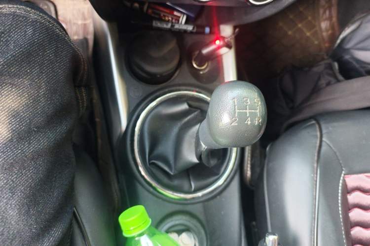 Used Mitsubishi ASX 2018 1.6L Manual Two-Wheel Drive Fashion Edition Gear Lever