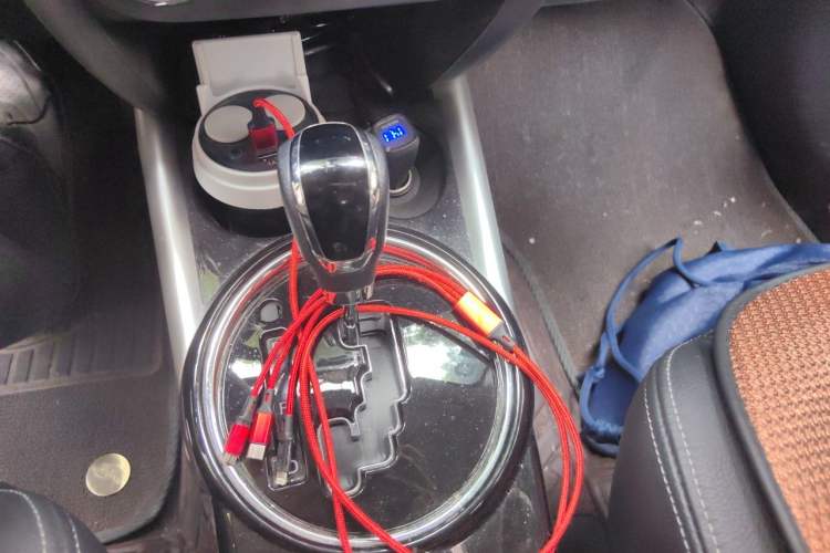 Used Mitsubishi ASX 2018 2.0L CVT Two-Wheel Drive Deluxe Edition Gear Lever