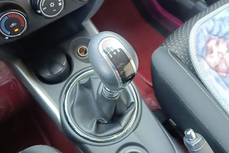 Used Mitsubishi ASX 2018 1.6L Manual Two-Wheel Drive Dynamic Edition Gear Lever
