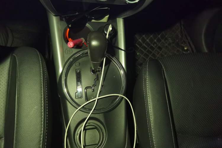 Used Mitsubishi ASX 2018 2.0L CVT Two-Wheel Drive Deluxe Edition Gear Lever