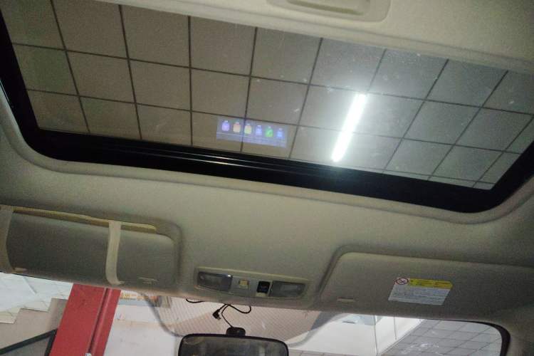 Used Mitsubishi ASX 2018 2.0L CVT Two-Wheel Drive Deluxe Edition Headliner