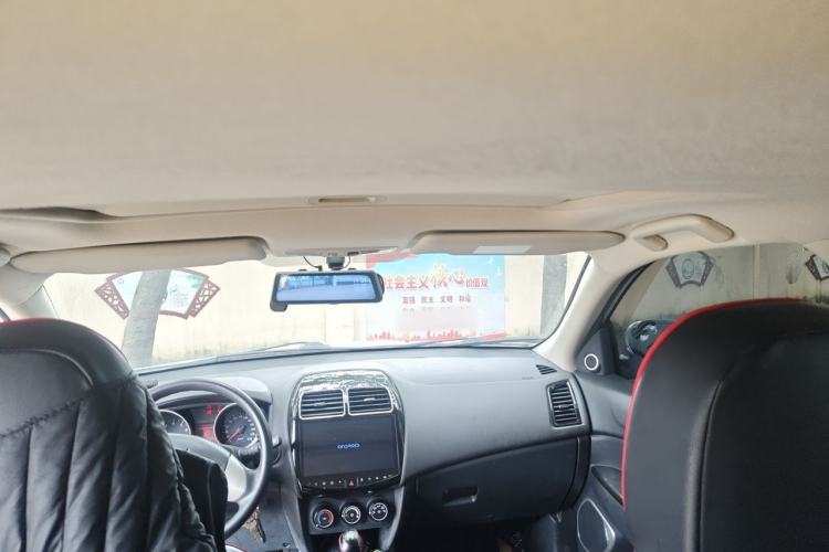 Used Mitsubishi ASX 2018 1.6L Manual Two-Wheel Drive Fashion Edition Headliner