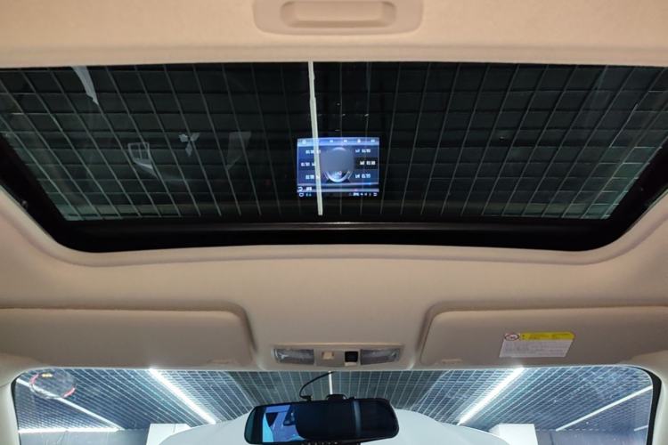 Used Mitsubishi ASX 2018 2.0L CVT Two-Wheel Drive Deluxe Edition Headliner