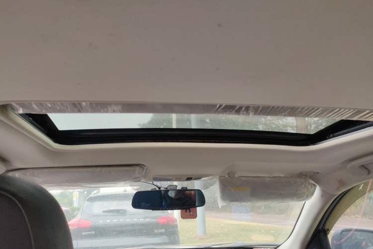 Used Mitsubishi ASX 2018 2.0L CVT Two-Wheel Drive Deluxe Edition Headliner