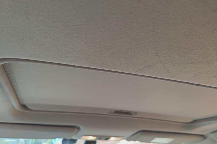 Used Mitsubishi ASX 2018 2.0L CVT Two-Wheel Drive Deluxe Edition Headliner