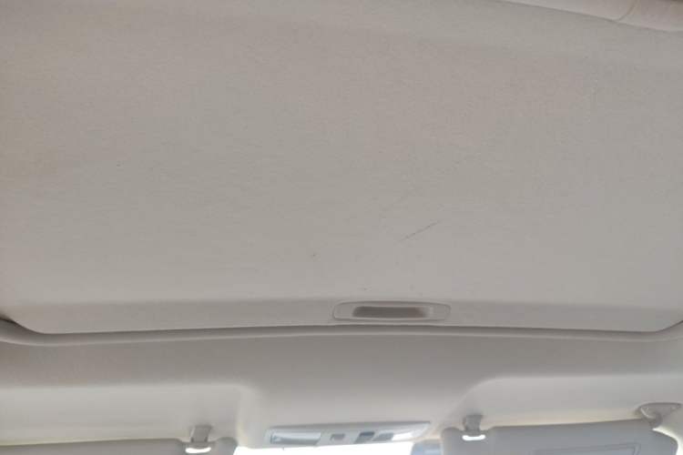 Used Mitsubishi ASX 2018 2.0L CVT Two-Wheel Drive Deluxe Edition Headliner