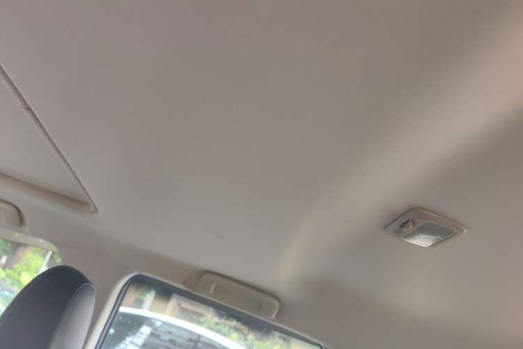 Used Mitsubishi ASX 2018 2.0L CVT Two-Wheel Drive Deluxe Edition Headliner