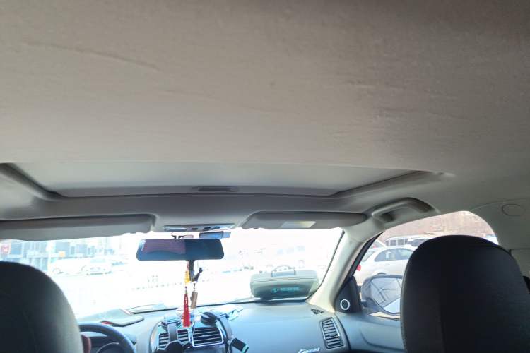 Used Mitsubishi ASX 2018 2.0L CVT Two-Wheel Drive Deluxe Edition Headliner