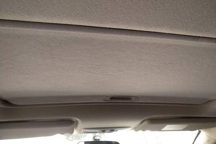 Used Mitsubishi ASX 2018 2.0L CVT Two-Wheel Drive Deluxe Edition Headliner