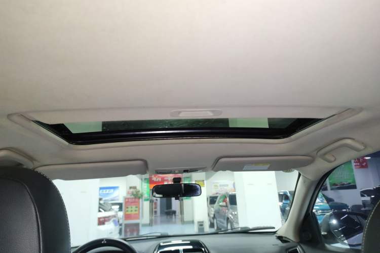 Used Mitsubishi ASX 2018 2.0L CVT Two-Wheel Drive Deluxe Edition Headliner