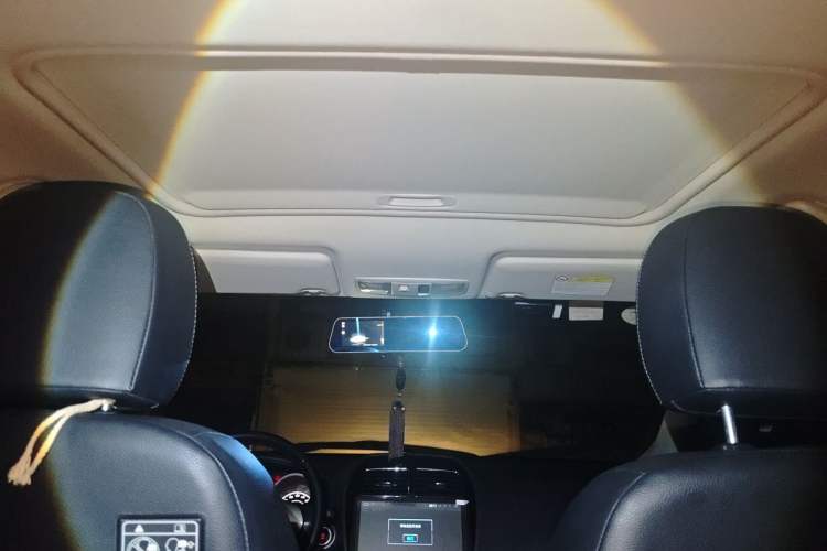 Used Mitsubishi ASX 2018 2.0L CVT Two-Wheel Drive Deluxe Edition Headliner
