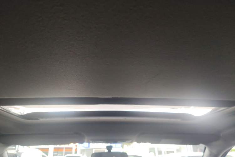 Used Mitsubishi ASX 2018 2.0L CVT Two-Wheel Drive Deluxe Edition Headliner