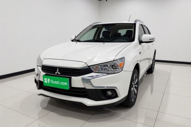 Ojetý Mitsubishi ASX 2018 2.0L CVT Two-Wheel Drive Deluxe Edition