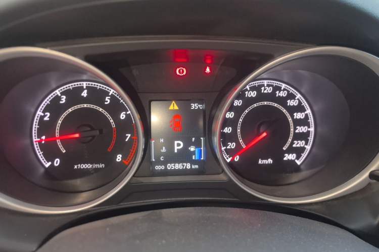 Used Mitsubishi ASX 2018 2.0L CVT Two-Wheel Drive Deluxe Edition Instrument Cluster