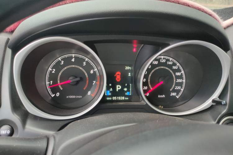 Used Mitsubishi ASX 2018 2.0L CVT Two-Wheel Drive Deluxe Edition Instrument Cluster