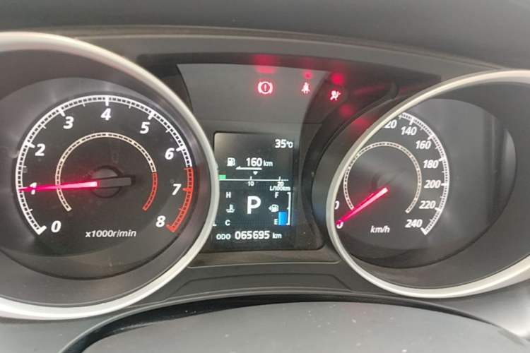 Used Mitsubishi ASX 2018 2.0L CVT Two-Wheel Drive Deluxe Edition Instrument Cluster